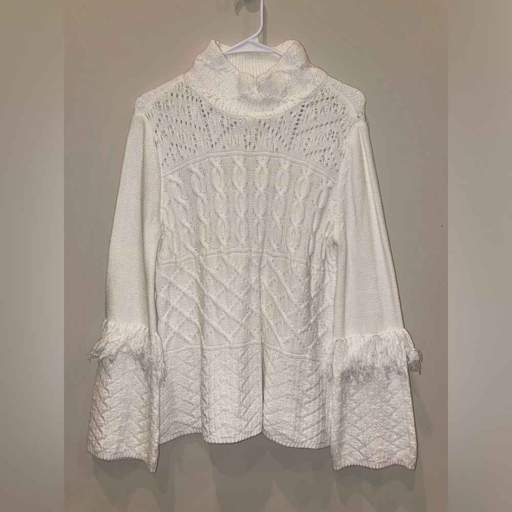 White House Black Market Cream Sweater, Size Small